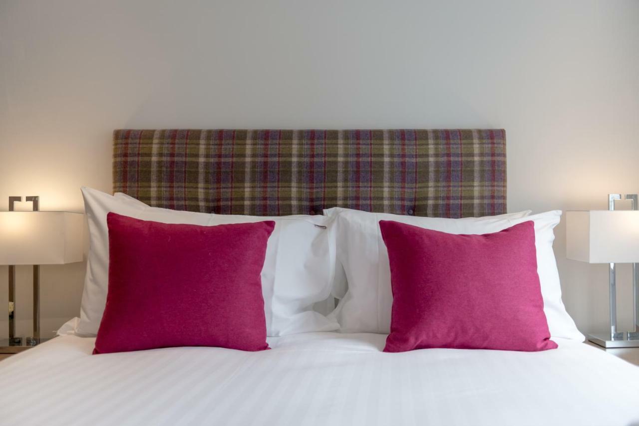Destiny Scotland - Royal Mile Residence เอดินบะระ ภายนอก รูปภาพ